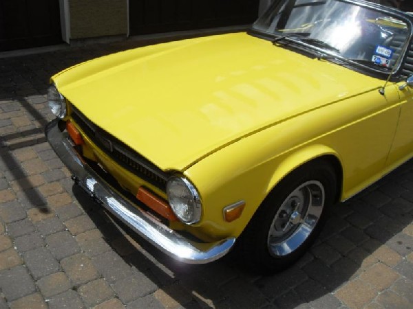 1974 Triumph TR6, Roadster, Mimosa Yellow