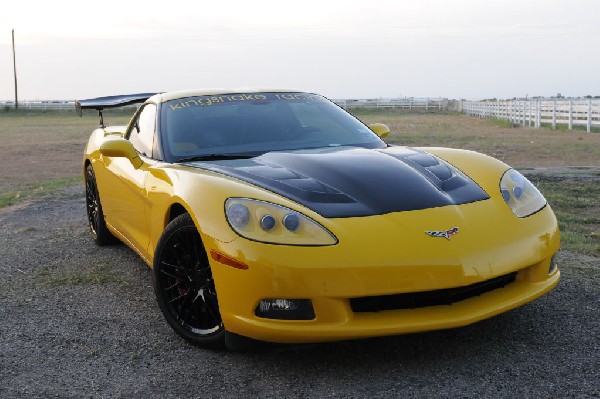 kingsnake racing c6.k after installation of CF wing, CF hood and ZR1 replic