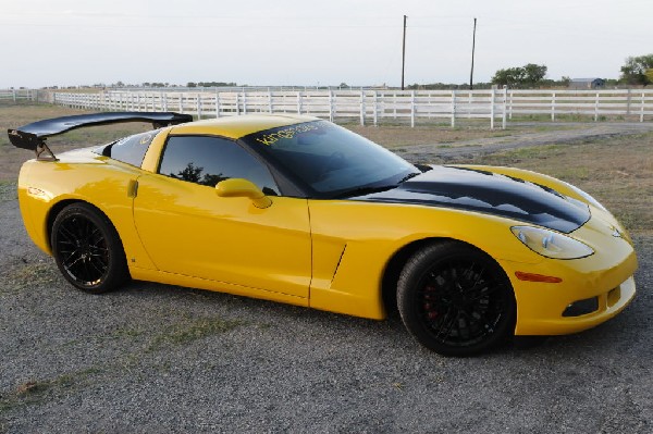 kingsnake racing c6.k after installation of CF wing, CF hood and ZR1 replic