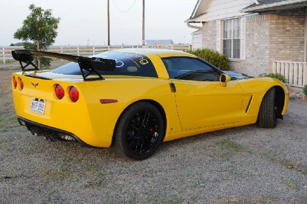 kingsnake racing c6.k after installation of CF wing, CF hood and ZR1 replic