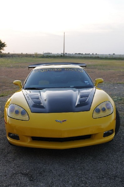 kingsnake racing c6.k after installation of CF wing, CF hood and ZR1 replic