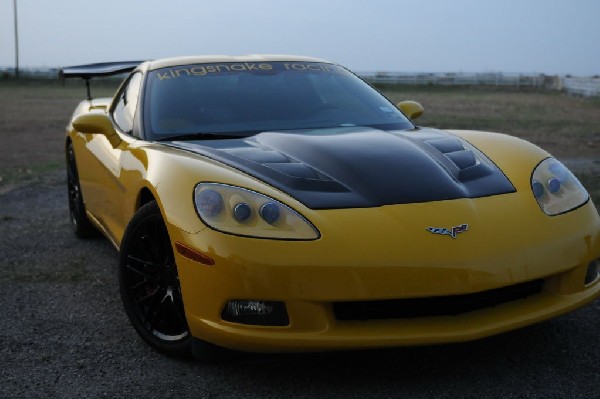 kingsnake racing c6.k after installation of CF wing, CF hood and ZR1 replic