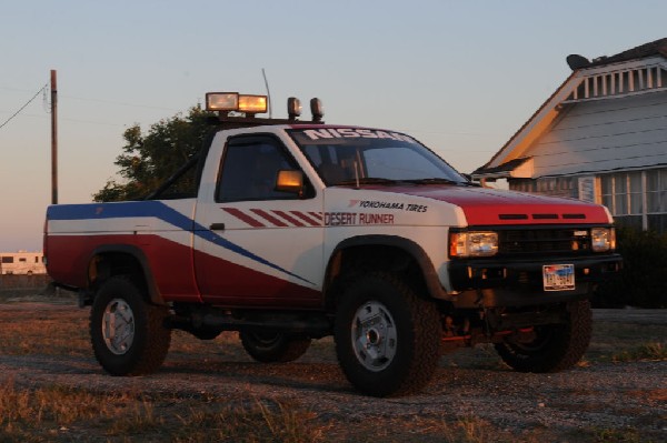 JeffBs 1988 Nissan Desert Runner 4x4 Hardbody Restoration Project - photo b