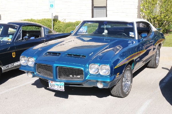 Leander Cars and Coffee Car Show, Leander Texas - 10/31/10 - photo by Jeff